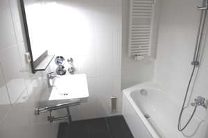 Freie 4-Zimmer-Wohnung mit zwei Loggien – Die vollständige Adresse der Immobilie erhältst du vom Anbieter., 81673 Josephsburg, München – Vorschaubild 8