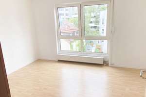 Top 3 Zimmer-Wohnung mit 93 m², EBK , Süd-Balkon, Aufzug und KFZ-Stellplatz in Nürnberg Nord – Die vollständige Adresse der Immobilie erhältst du vom Anbieter., 90411 Schafhof, Nürnberg – Vorschaubild 9