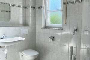 Schöne 1-Zimmer-Wohnung mit Hobbyraum und Garten – München – Vorschaubild 9