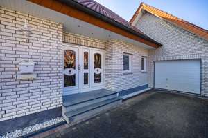 Lange gesucht, jetzt gefunden!
Einfamilienhaus mit 6 Zimmern und Garage – Die vollständige Adresse der Immobilie erhältst du vom Anbieter., 33689 Sennestadt, Bielefeld – Vorschaubild 6