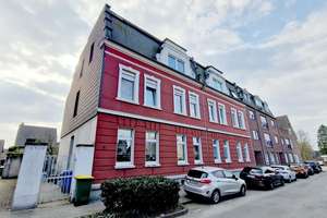 Dreifamilienhaus mit 108 m², 56 m² und 57 m² Wohnfläche mit charmantem Innenhof. – Die vollständige Adresse der Immobilie erhältst du vom Anbieter., 46145 Sterkrade-Mitte, Oberhausen – Vorschaubild 3