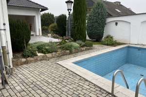 Hausetage mit fünf Zimmer, Pool und Garten in Mainz-Kastel – Die vollständige Adresse der Immobilie erhältst du vom Anbieter., 55252 Mainz-Kastel, Wiesbaden – Vorschaubild 12