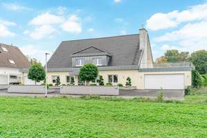 Großzügiges Wohnen und Arbeiten in ruhiger Lage – Die vollständige Adresse der Immobilie erhältst du vom Anbieter., 41066 Bettrath-Hoven, Mönchengladbach – Vorschaubild 1