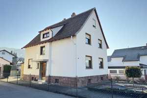 2-Familien-Wohnhaus mit großem Garten in ruhiger Wohnlage am Feldrand in Seeheim-Jugenheim – Schulstraße 34, 64342 Darmstadt-Dieburg (Kreis) – Vorschaubild 1