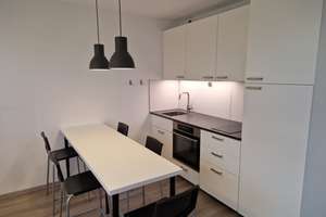 Schöne 1,5-Zimmer-Wohnung mit Balkon und Tiefgaragen-Stellplatz in Freiburg Stühlinger – 79106 Alt-Stühlinger, Freiburg im Breisgau – Vorschaubild 2