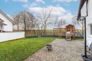 Moderne DHH mit eigenem Garten in Ortsrandlage von Velden! – Die vollständige Adresse der Immobilie erhältst du vom Anbieter., 84149 Velden – Vorschaubild 23