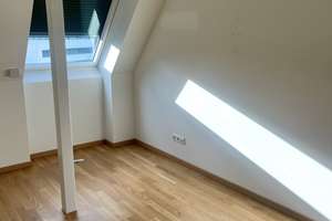 Nachmieter gesucht für moderne schöne, helle 4-Zi Maisonette-DG-Whg  in Köln Rodenkirchen – Die vollständige Adresse der Immobilie erhältst du vom Anbieter., 50996 Rodenkirchen (Ortsteil), Köln – Vorschaubild 16