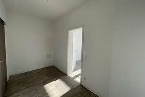 Lichtdurchflutete 2-Zimmer-Wohnung mit Balkon – Hauptstraße 49, 1809 Heidenau – Vorschaubild 7