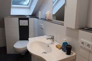 3 Zi Wohnung KDB mit gr. Süd-Balkon +  separaten  Zi mit Dusche und WC im DG   – Die vollständige Adresse der Immobilie erhältst du vom Anbieter., 47228 Bergheim, Duisburg – Vorschaubild 14