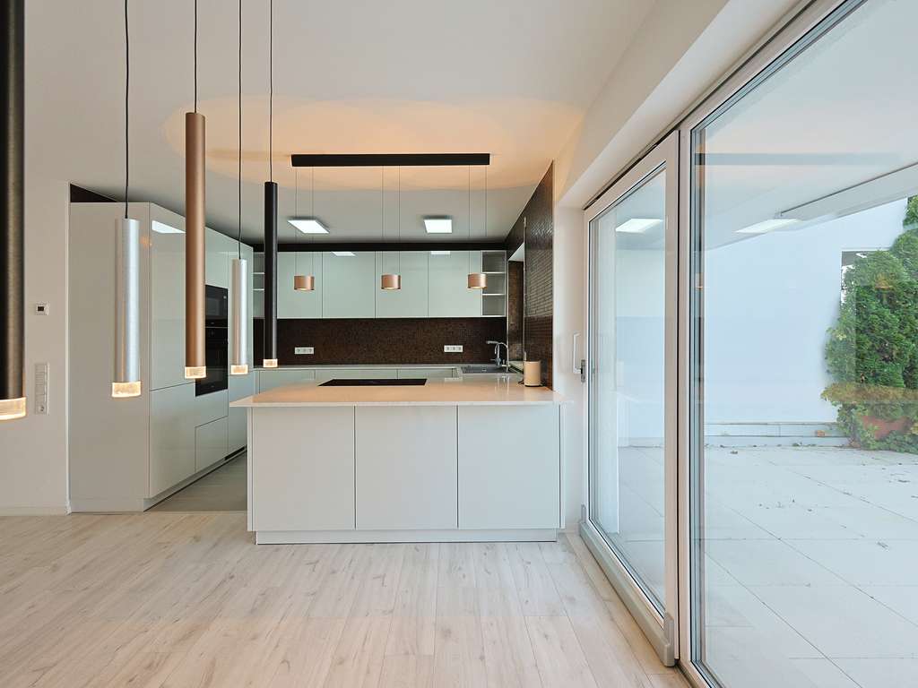 Immobilie in Schönaich - Design trifft Funktion – außergewöhnliche Wohnung mit Hauscharakter - Bild 2