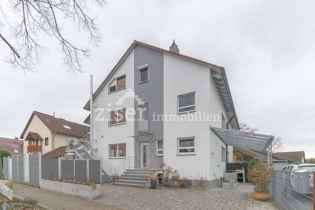 Immobilie in March - Doppelhaushälfte in March-Holzhausen! - Bild 0