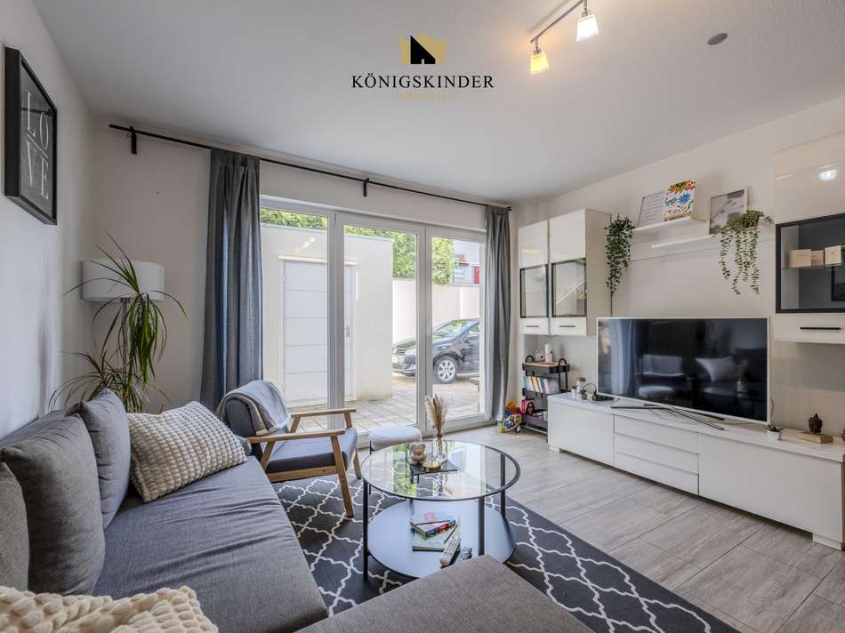 Einladendes Wohnzimmer der Ein