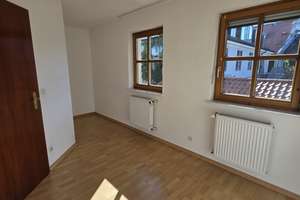 Sonnige DHH mit großem Garten, Terrasse & viel Platz in begehrter Wohnlage von München-Neuried – Forstenriederstraße 5, 82061 Neuried – Vorschaubild 12