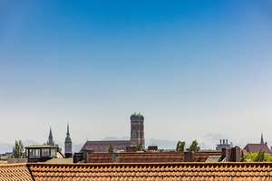 Traumblick über die Dächer der Stadt – Die vollständige Adresse der Immobilie erhältst du vom Anbieter., 80797 Neuschwabing, München – Vorschaubild 2