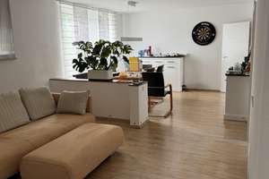 Moderne und helle 3-Zimmer-Wohnung mit 83 m² in Ötisheim