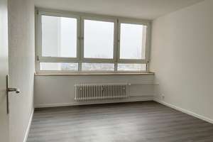 3-Zimmer-Wohnung + Loggia! Renoviert, separate Küche, Wannenbad, Aufzug – Gropiusweg 17, 44801 Querenburg, Bochum – Vorschaubild 2