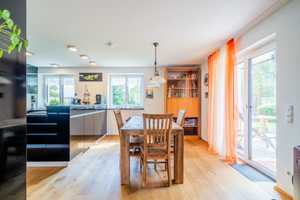 Mehrgenerationenhaus - Ensemble aus zwei Haushälften und 1.608 m² großem Grundstück in Schongau! – Weilheim-Schongau (Kreis) – Vorschaubild 3