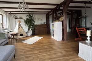 Ankommen. Durchatmen. Zuhause sein! 
Mehrfamilienhaus in Feldrandlage mit idyllischem Weitblick. – Die vollständige Adresse der Immobilie erhältst du vom Anbieter., 97232 Giebelstadt – Vorschaubild 4