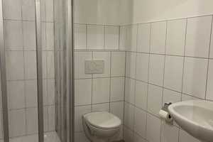 **Renoviertes,  großzügiges Reihenmittelhaus in Leverkusen Kursiefen** – Kursiefer Weg 12, 51375 Leverkusen – Vorschaubild 5