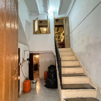 Rustikales Haus zu renovieren in Tivissa