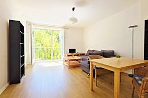 Freie 2-Zimmer-Wohnung mit Blick ins Grüne im gewachsenen Bülowkiez nahe Kleistpark in Schöneberg! – Die vollständige Adresse der Immobilie erhältst du vom Anbieter., 10783 Schöneberg, Berlin – Vorschaubild 1