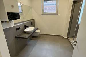 Attraktive, hochwertig kernsanierte Altbauwohnung in erstklassiger Lage Nürnbergs – Die vollständige Adresse der Immobilie erhältst du vom Anbieter., 90478 Glockenhof, Nürnberg – Vorschaubild 8