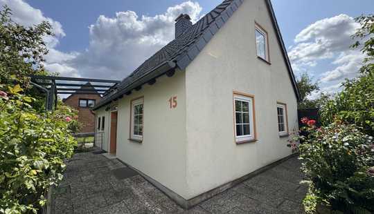 Bild von Ilsede - Bülten / Charmantes und sehr gepflegtes Einfamilienhaus mit Doppelgarage und großem G