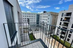 Elegante 3-Zimmer Wohnung im 4. OG mit Balkon in Bonn Südstadt – Poppelsdorfer Allee 27b, 53113 Südstadt, Bonn – Vorschaubild 2