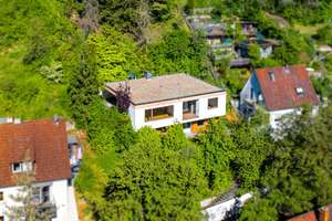 Ideal für Familien: Freistehendes Einfamilienhaus mit Weitblick – Die vollständige Adresse der Immobilie erhältst du vom Anbieter., 97080 Dürrbachtal, Würzburg – Vorschaubild 2