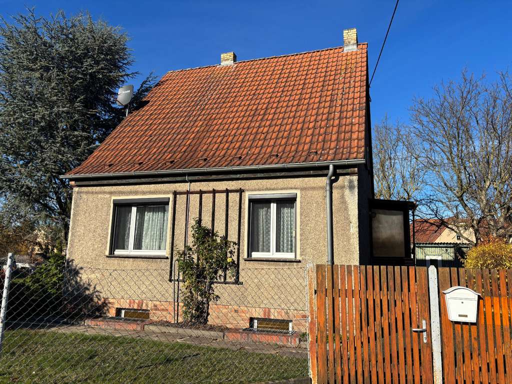 Immobilie in Wermsdorf - Freistehendes Einfamilienhaus mit herausragendem Grundstück und vielseitigem Potenzial - Bild 0