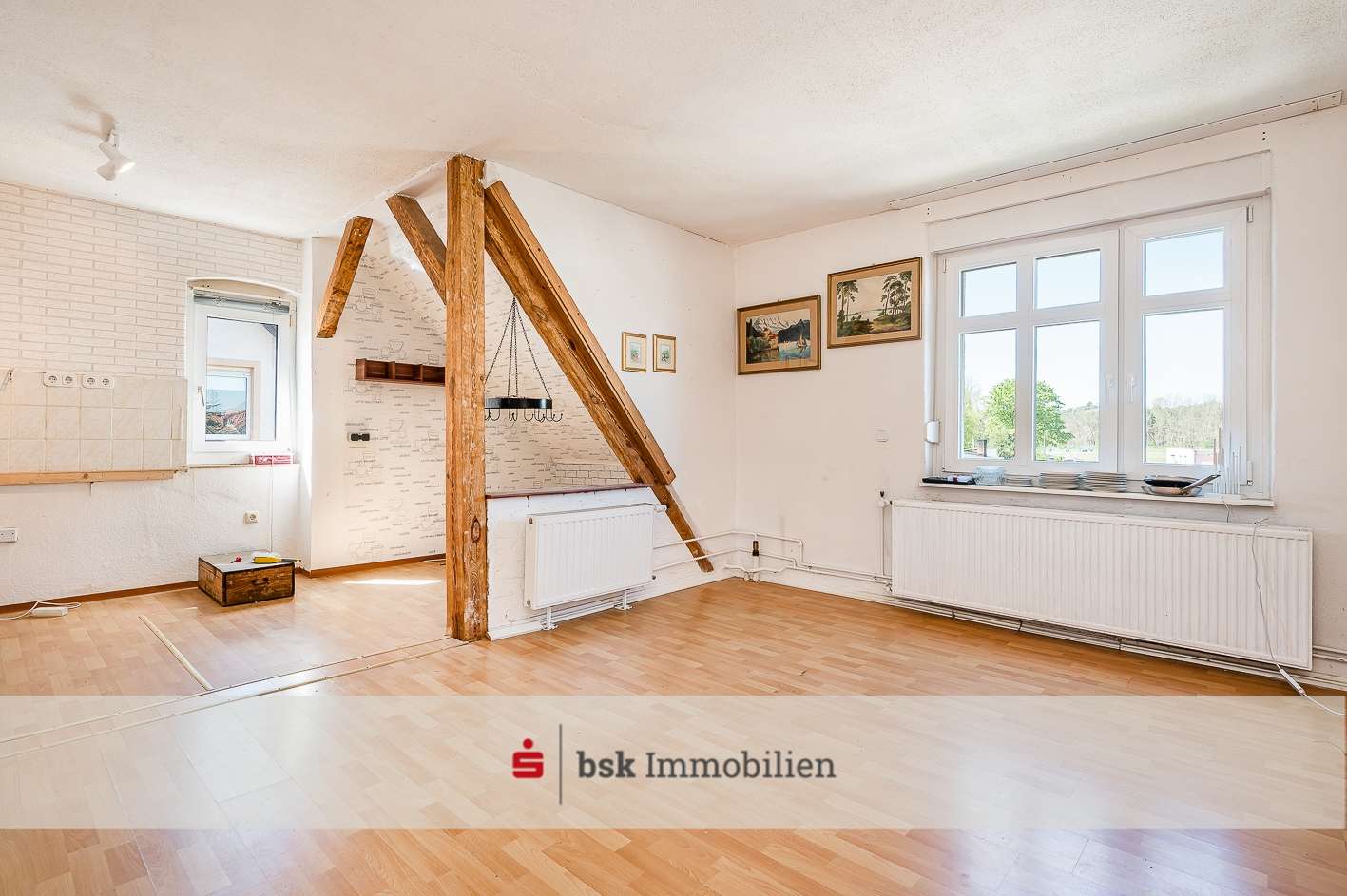 Immobilie in Brück - Großzügiges Einfamilienhaus mit Einliegerwohnung und Remise - Bild 3