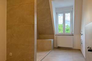 Edelstes Wohngefühl in der obersten Etage - Traumhafte 3-Zimmer-Wohnung direkt am Wittelsbacher Park – Die vollständige Adresse der Immobilie erhältst du vom Anbieter., 86159 Antonsviertel, Augsburg – Vorschaubild 8