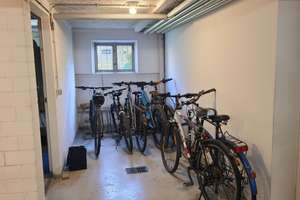 schöne 3,5 Zi. Wohnung Luginsland an den Weinbergen mit TG Stellplatz, 2 Balkone – Maximilianstr 4, 70327 Luginsland, Stuttgart – Vorschaubild 25