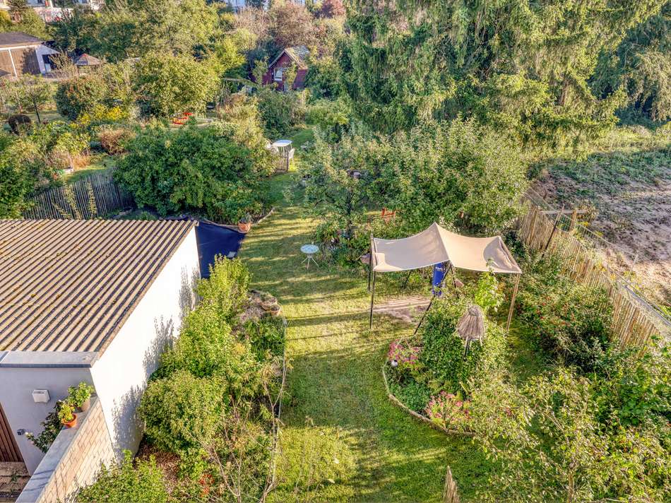 Grundstück mit Garten