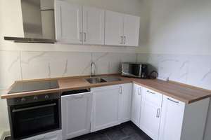Schöne 2-Zimmer-Wohnung mit moderner Einbauküche - Stellplatz optional in Engelsdorf