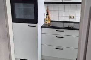 Befristete möbilierte Wohnung für 6 Monate mit zwei Zimmern und Balkon in Frankfurt Rödelheim – 60489 Rödelheim, Frankfurt am Main – Vorschaubild 2