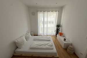 Stilvolle 2-Zimmer-Wohnung mit gehobener Innenausstattung mit Balkon und EBK in Nürnberg – Äußere Laufer Gasse 9, 90403 Nürnberg – Vorschaubild 10