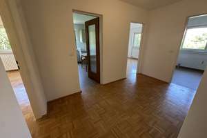 Provisionsfrei: Ruhige 3-Zimmer-Wohnung am Westkreuz mit Loggia und viel Grün – Reichenaustraße 9, 81243 Aubing-Süd, München – Vorschaubild 11