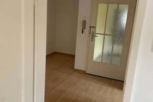 Eigennutzung oder urban investieren: 3-Zimmer-Dachgeschosswohnung in Top-Lage – Hübschstraße 30, 76135 Weststadt, Karlsruhe – Vorschaubild 2