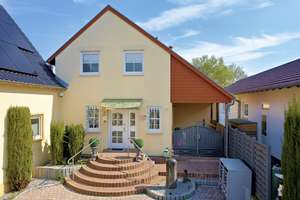 Familienglück mit traumhaftem Garten und vielen Extras! – Die vollständige Adresse der Immobilie erhältst du vom Anbieter., 67133 Maxdorf – Vorschaubild 3