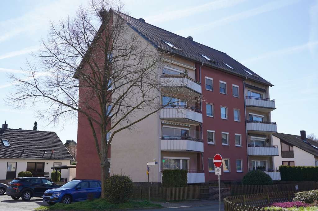 Immobilie in Lehrte - * 3-Zimmer-Eigentumswohnung mit Balkon * - in guter Wohnlage am Ortsrand von Hämelerwald - Bild 0