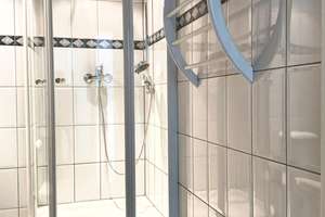 Top gepflegtes Einfamilienhaus mit Garten und Garage in ruhiger Wohnlage von Willich – Die vollständige Adresse der Immobilie erhältst du vom Anbieter., 47877 Willich – Vorschaubild 24