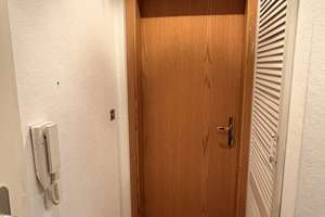 Helle und gemütliche 2,5-Zimmer-Wohnung mit großer Wohnküche in Augsburg-Göggingen – Die vollständige Adresse der Immobilie erhältst du vom Anbieter., 86199 Göggingen-Nordwest, Augsburg – Vorschaubild 9