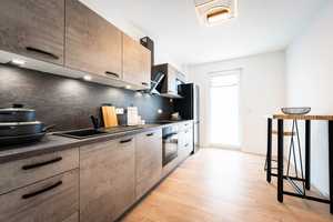 voll möblierter Neubau 2-Zimmer-Wohnung mit Einbauküche – Magdeburg – Vorschaubild 4
