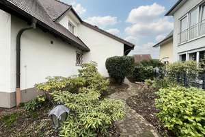 Edles Einfamilienhaus mit lichtdurchflutetem Wohnbereich, sonniger Terrasse und Garten – Die vollständige Adresse der Immobilie erhältst du vom Anbieter., 69469 Weinheim – Vorschaubild 11