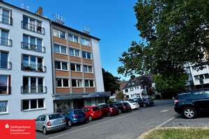 Gepflegtes Mehrfamilienhaus direkt am Uni-Gelände mit Ausbaupotenzial