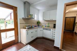 Modernisiertes Einfamilienhaus mit großem Garten in ruhiger Lage von Gaildorf – Die vollständige Adresse der Immobilie erhältst du vom Anbieter., 74405 Gaildorf – Vorschaubild 2
