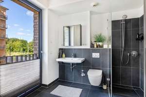 Einzigartige exklusive, barrierefreie 4-Zimmerwohnung direkt am Wasser mit Loggia und Tiefgarage – Die vollständige Adresse der Immobilie erhältst du vom Anbieter., 23558 Sankt Lorenz Süd, Lübeck – Vorschaubild 21