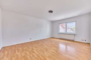 Helle 3,5-Zimmerwohnung mit Balkon in gepflegtem Dreifamilienhaus – Die vollständige Adresse der Immobilie erhältst du vom Anbieter., 64347 Griesheim – Vorschaubild 7
