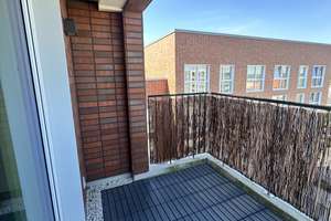 Zuhause mit drei Zimmern und Balkon in Hamburg Jenfeld